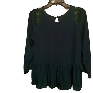 Altar’d State Medium green lace peplum top